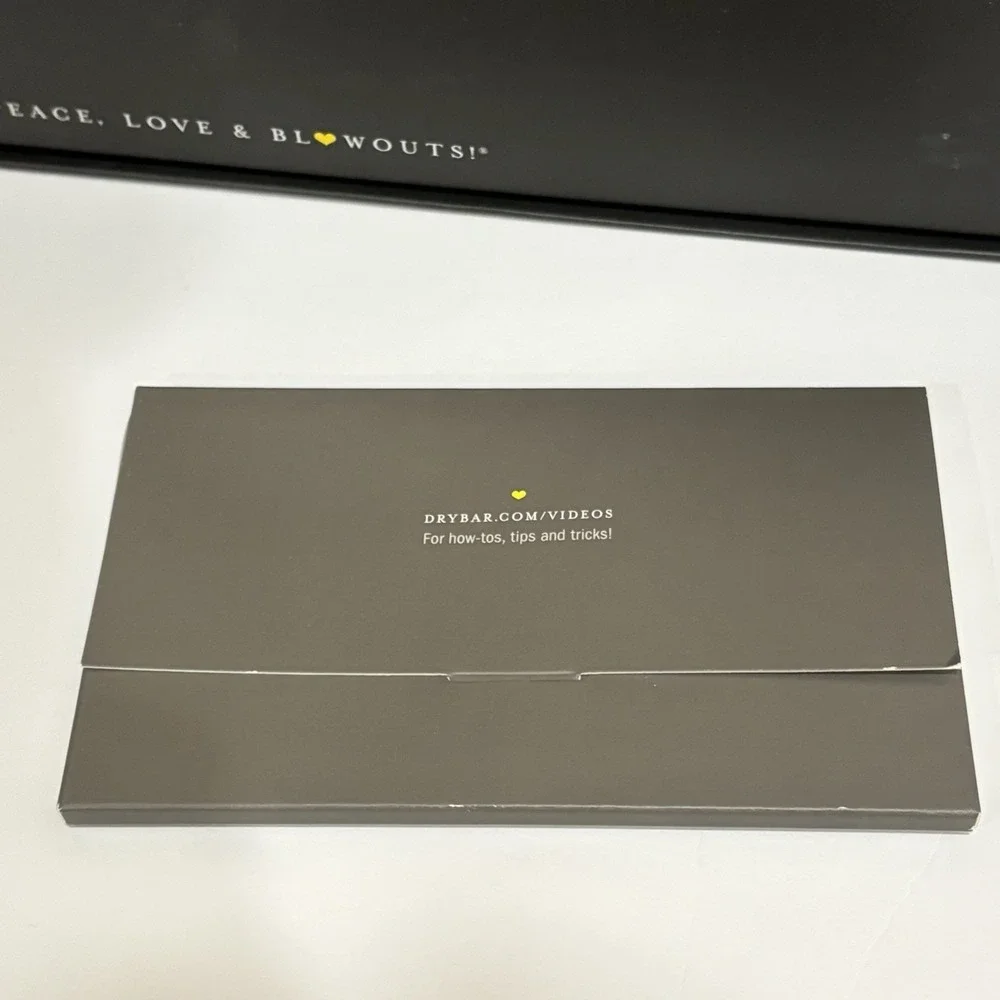 Drybar The Single Shot Round Blow-Dryer Brush for Faster Blowouts NEW